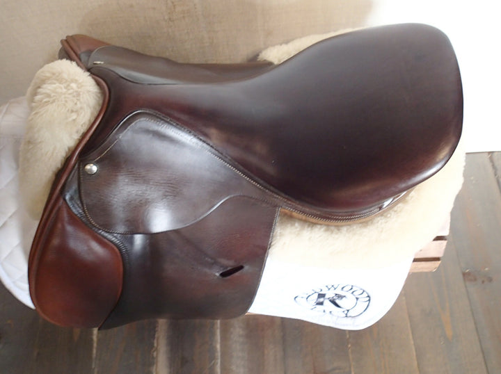 17" Butet Saddle - 2000 - P Seat - 1 Flaps - 4.25" dot to dot