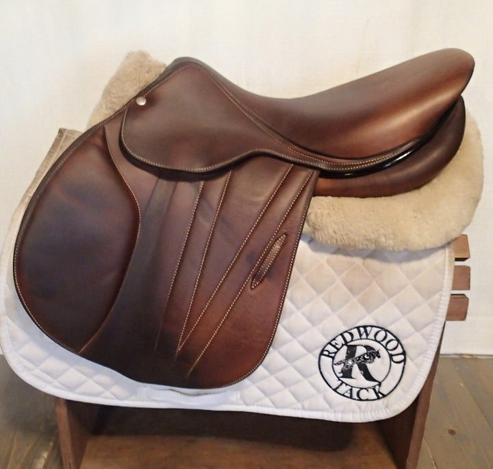 17.5" Butet Premium Saddle - Full Calfskin - 2023 - L Seat - 2.25 Flaps - 4.25" dot to dot (255)