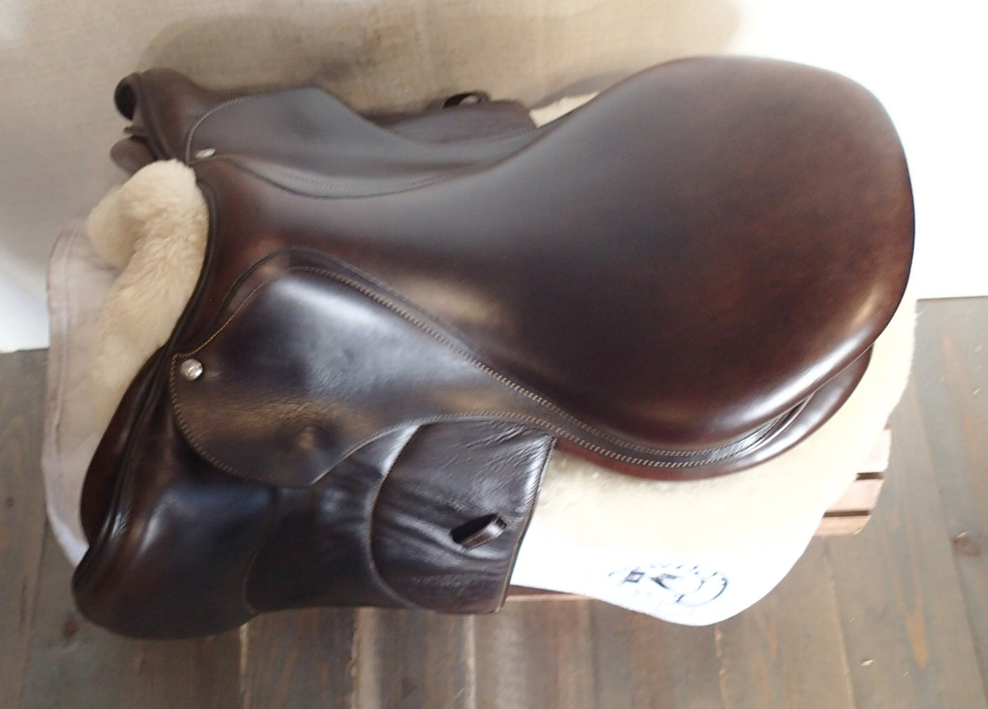 17.5" Voltaire Palm Beach Saddle - Full Buffalo - 2016 - 2A Flaps - 4.75" dot to dot - Pro Panels