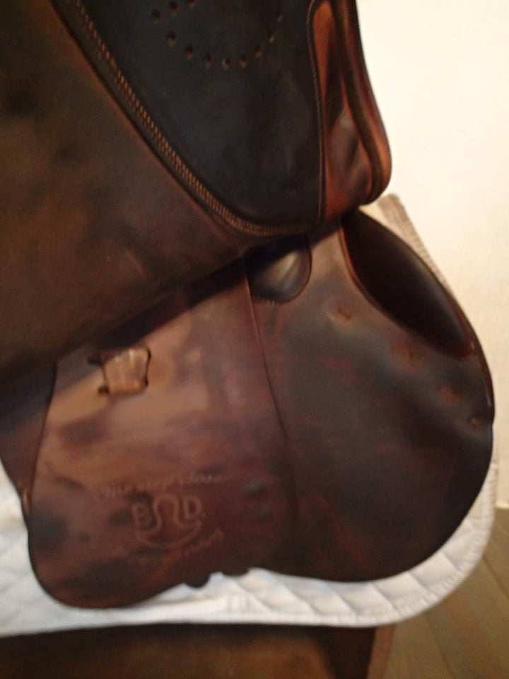 17.5" Bruno Delgrange Virtuose Saddle - 2019 (256)
