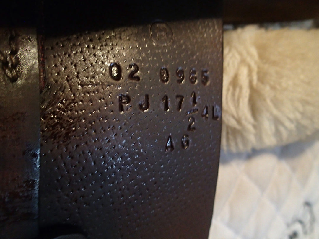17.5" PJ Bruno Delgrange Saddle - 2002 - 4.5" dot to dot (258)
