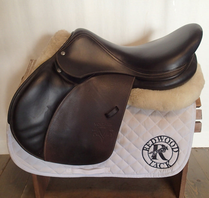 18" Voltaire Stuttgart Saddle - 2019 - 2A Flaps - 4.75" dot to dot - Pro Panels