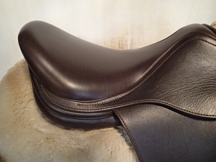15" Prestige Pony Saddle - 2022 - 4.75" dot to dot (270)