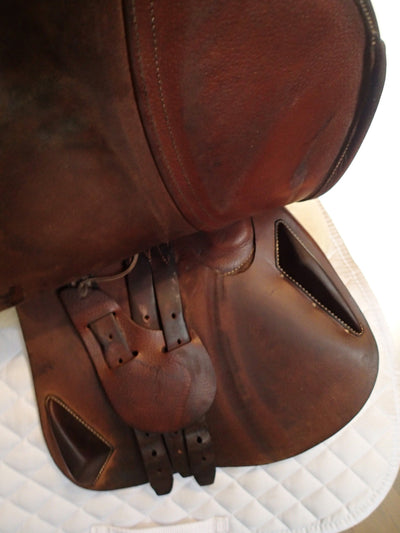 17" Voltaire Palm Beach Saddle - 2015 - 1 Flaps - 4.75" dot to dot - Pro Panels
