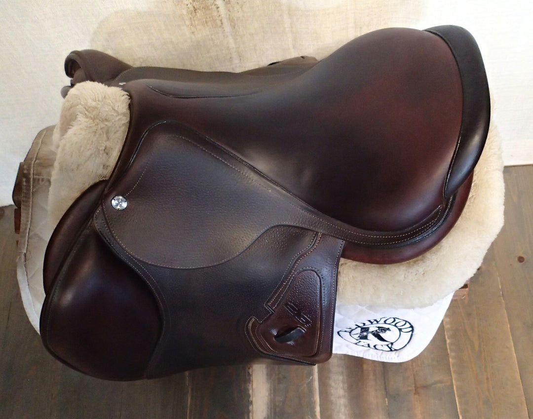 17" CWD 2Gs Saddle - 2024 - SE25 - 2C Flaps (279)