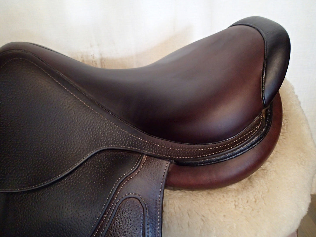 17" CWD 2Gs Saddle - 2024 - SE25 - 2C Flaps (279)
