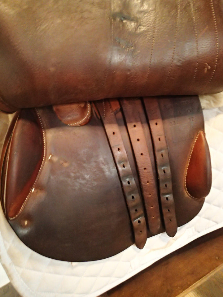 17.5" Butet Premium Saddle - Full Calfskin - 2012 - C Seat - 2.5 Flaps - 4.75" dot to dot (280)
