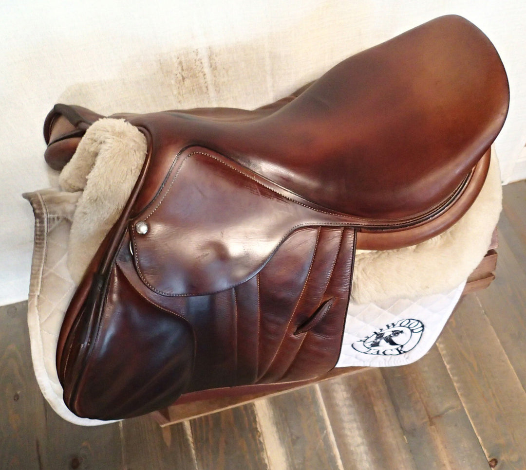 17.5" Butet Premium Saddle - Full Calfskin - 2012 - C Seat - 2.5 Flaps - 4.75" dot to dot (280)