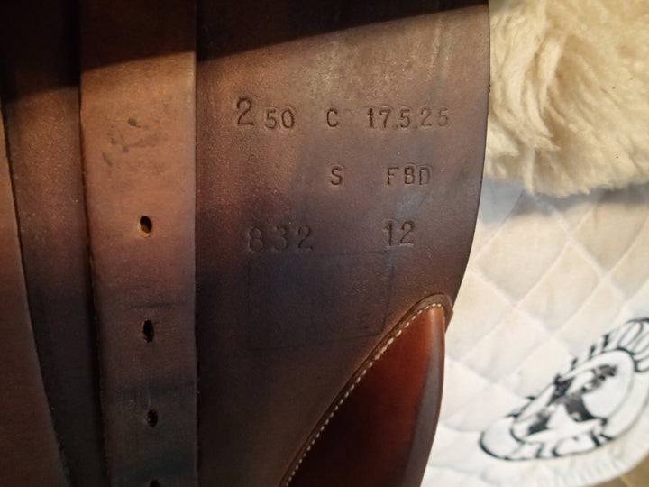 17.5" Butet Premium Saddle - Full Calfskin - 2012 - C Seat - 2.5 Flaps - 4.75" dot to dot (280)