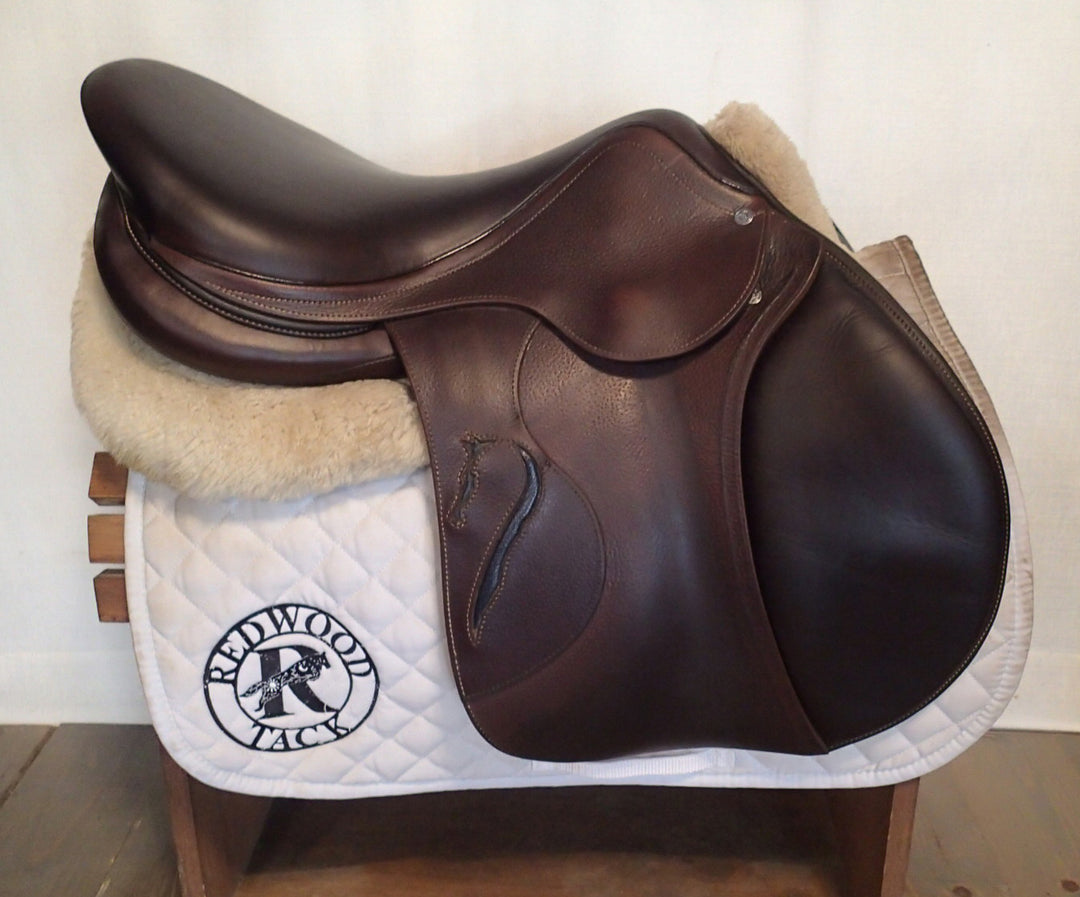 18" Antares Evolution Saddle - 2022 - 4AA Flaps - 4.5" dot to dot (281)