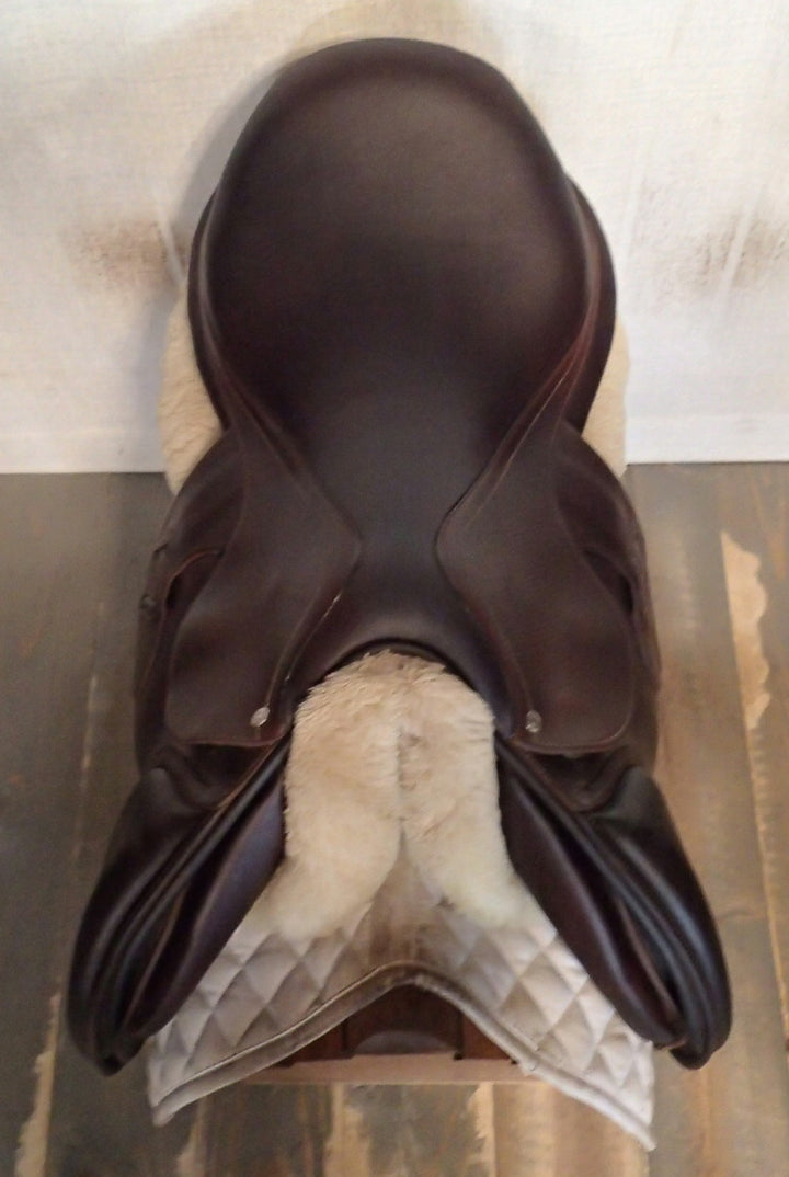 18" Antares Evolution Saddle - 2022 - 4AA Flaps - 4.5" dot to dot (281)