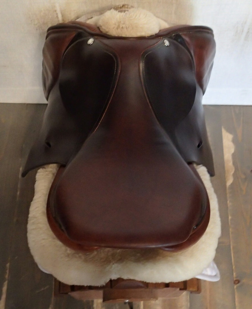 17" Butet Saddle - 2015 - M Seat - 2 Flaps - 4.25" dot to dot