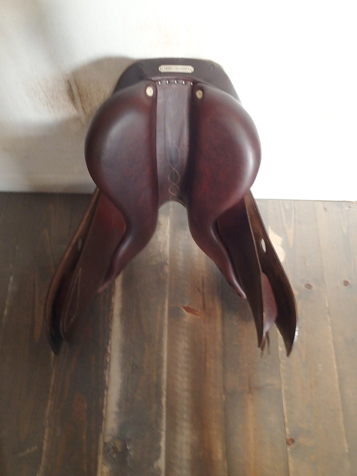 16.5" Antares Classique Saddle - 2018 - 1A Flaps - 4.5" dot to dot