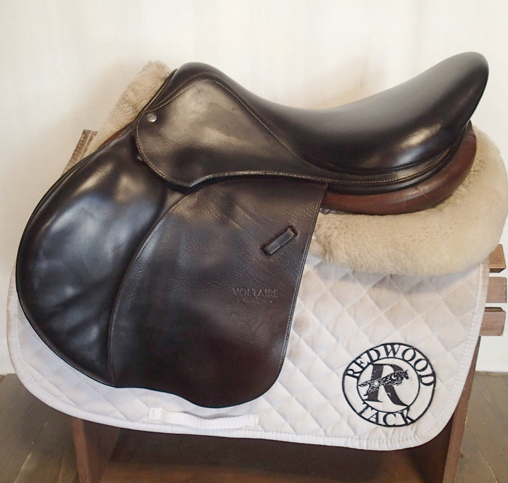 17.5" Voltaire Stuttgart Saddle - 2017 - 2A Flaps - 4.5" dot to dot (291)