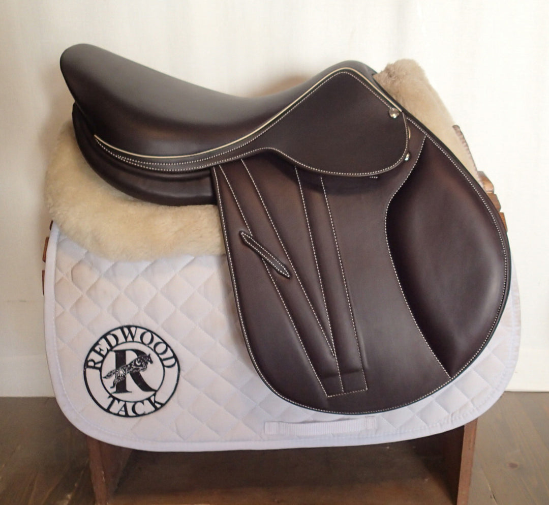 16.5" Butet Premium Saddle - BRAND NEW - 2024 - Full Calfskin - Wool Flocked - M Seat - 1.75 Flaps - 4.75" dot to dot