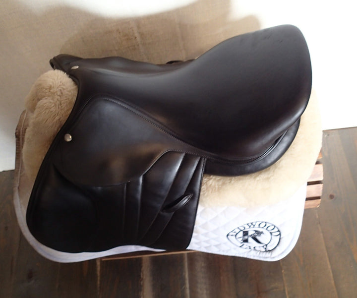 16" Butet Premium Saddle - Full Calfskin - Wool Flocked -2018 - M Seat - 1.5 Flaps - 4.5" dot to dot