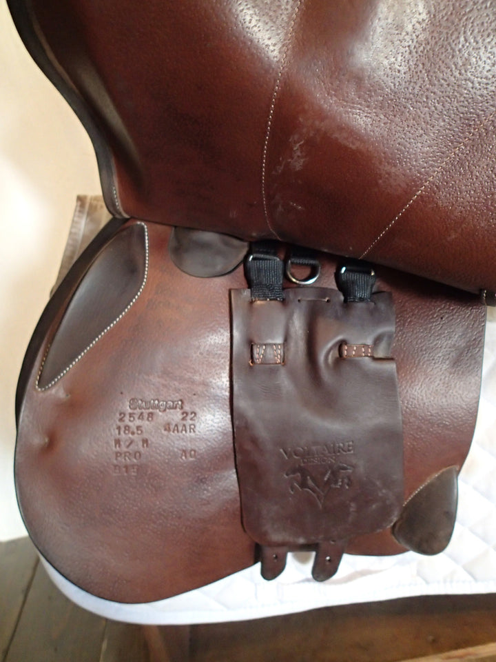 18.5" Voltaire Stuttgart Saddle - Full Buffalo - 2022 - 4AAR Flaps - 4.75" dot to dot - Pro Panels