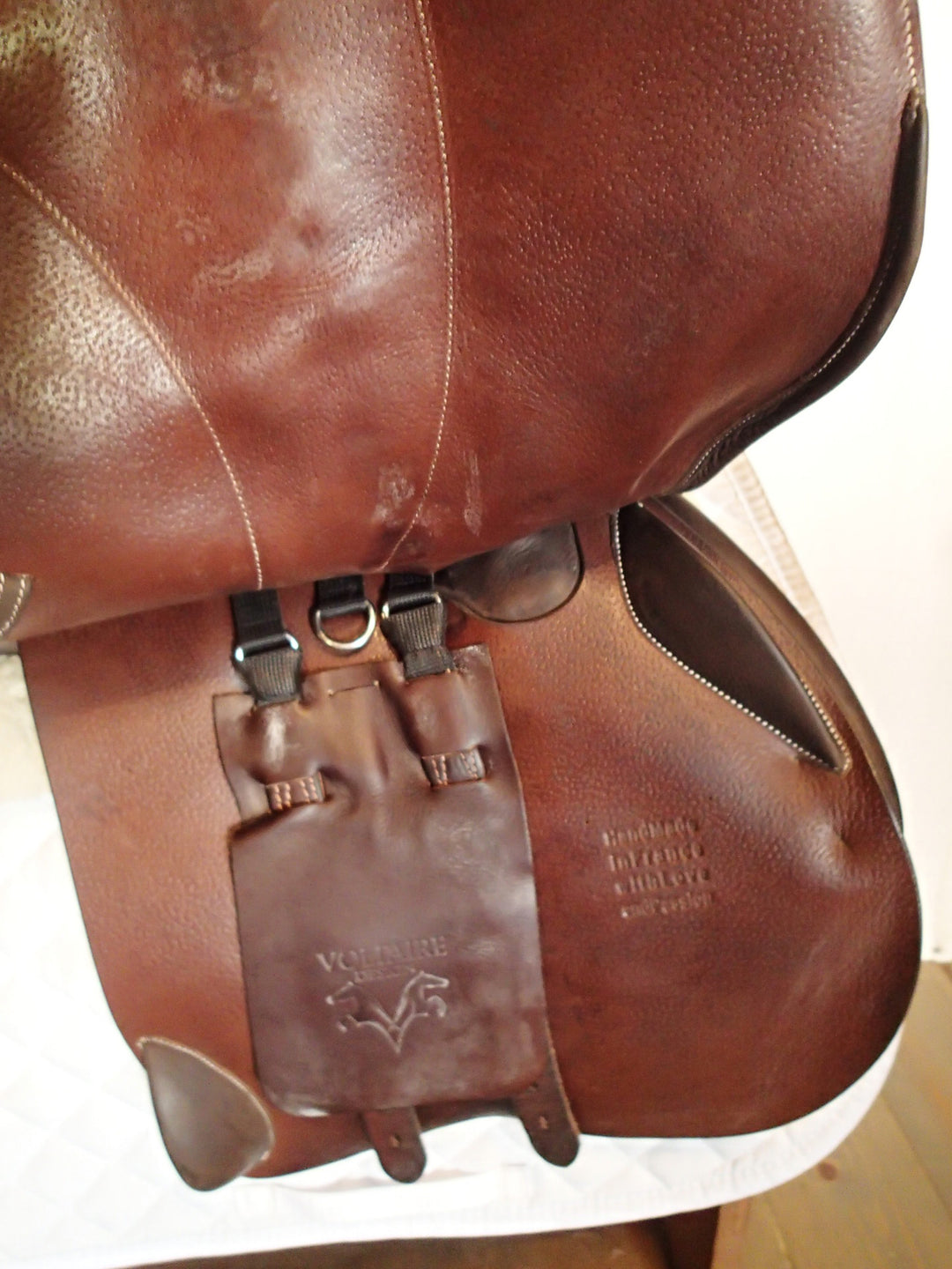 18.5" Voltaire Stuttgart Saddle - Full Buffalo - 2022 - 4AAR Flaps - 4.75" dot to dot - Pro Panels