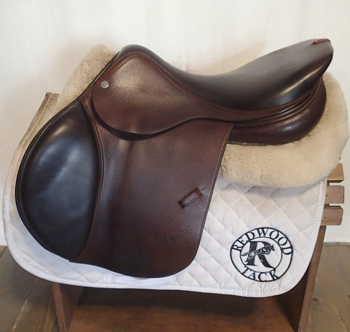 17.5" Equipe Grand Prix Saddle - 2019 - 5.25" dot to dot (303)