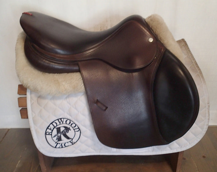 17.5" Equipe Grand Prix Saddle - 2019 - 5.25" dot to dot (303)