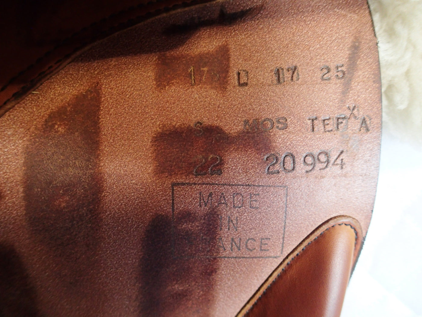 17" Butet Premium Saddle - Full Calfskin - 2022 - L Seat - 1.75 Flaps - 4.25" dot to dot