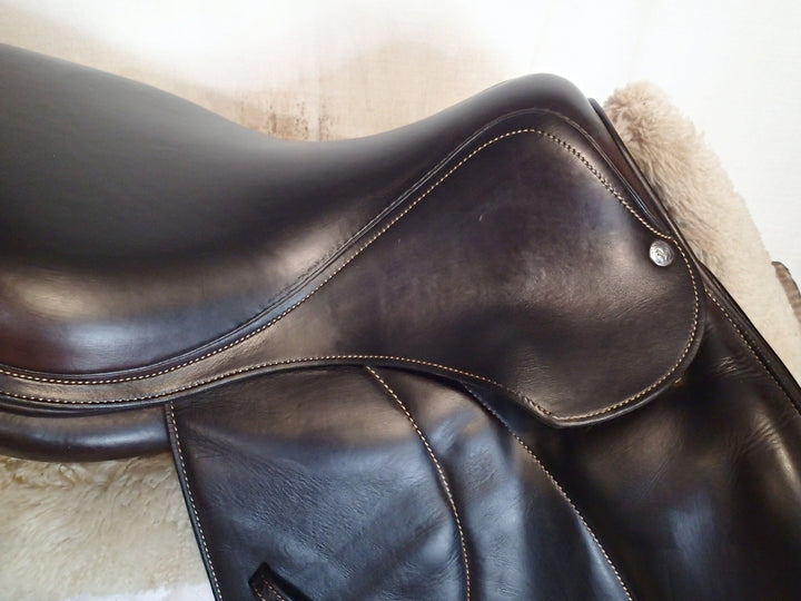 17" Voltaire Palm Beach Saddle - Full Buffalo - 2018 - 2R Flaps - 4.75" dot to dot - Pro Panels (306)