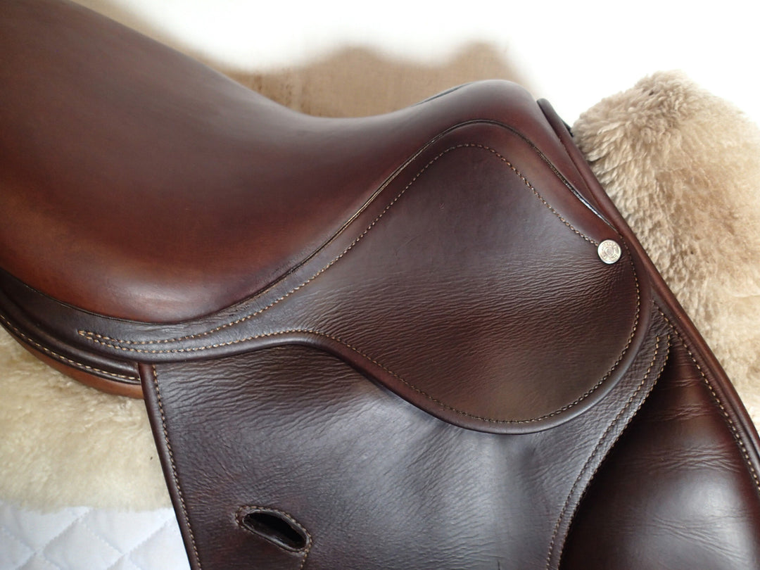 15" Antares Saddle - Full Buffalo - 2015 - 000D Flaps - 4.75" dot to dot