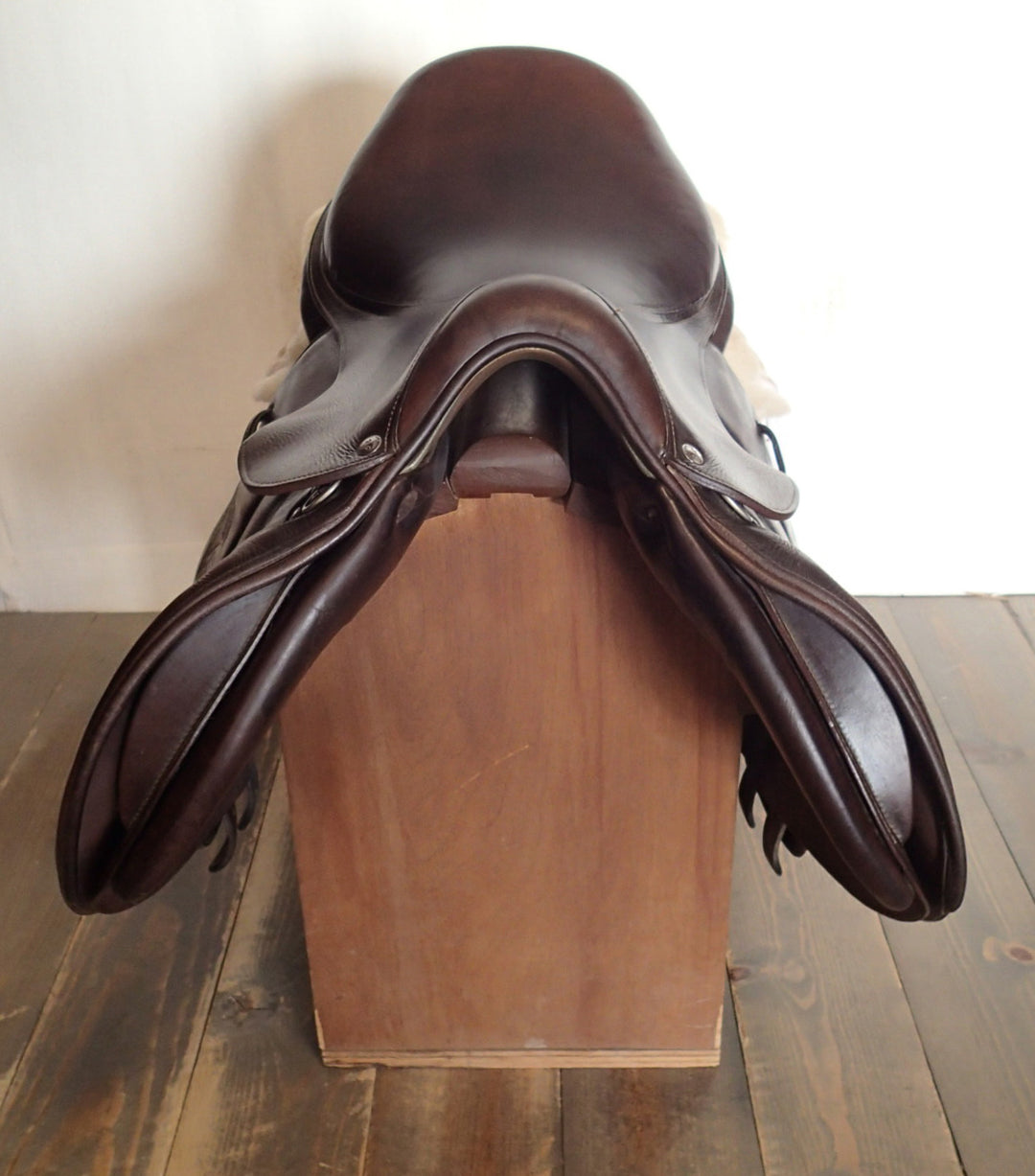 16.5" Voltaire Palm Beach Saddle - Full Buffalo - 2015 - 1A Flaps - 5" dot to dot - Pro Panels