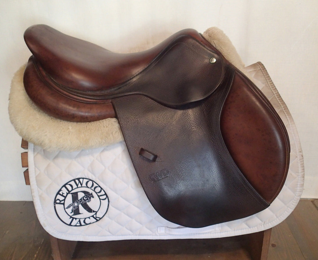 17" CWD Saddle - 2009 - 2L Flaps - SE02 - 4.5" dot to dot (312)