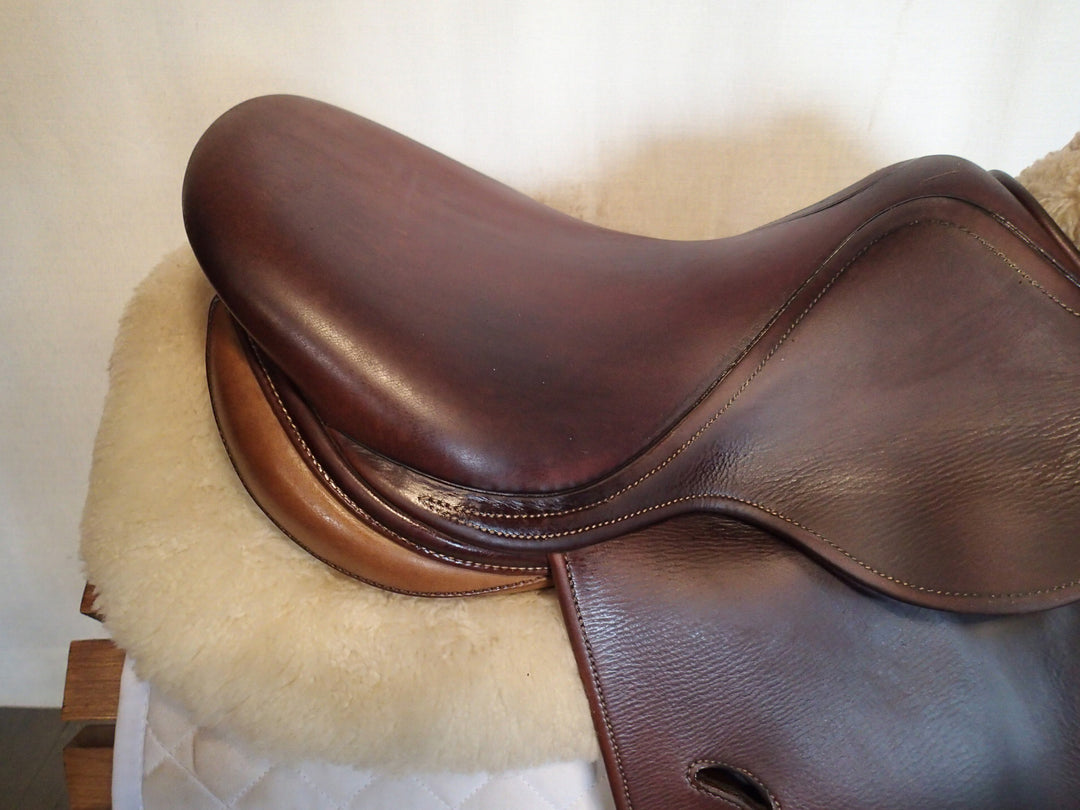 15.5" Antares DJ Saddle - Full Buffalo - 2014 - 0 Flaps - 4.5" dot to dot