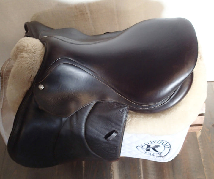 16.5" Voltaire Palm Beach Saddle - Full Buffalo - 2019 - 2A Flaps - 4.75" dot to dot - Pro Panels