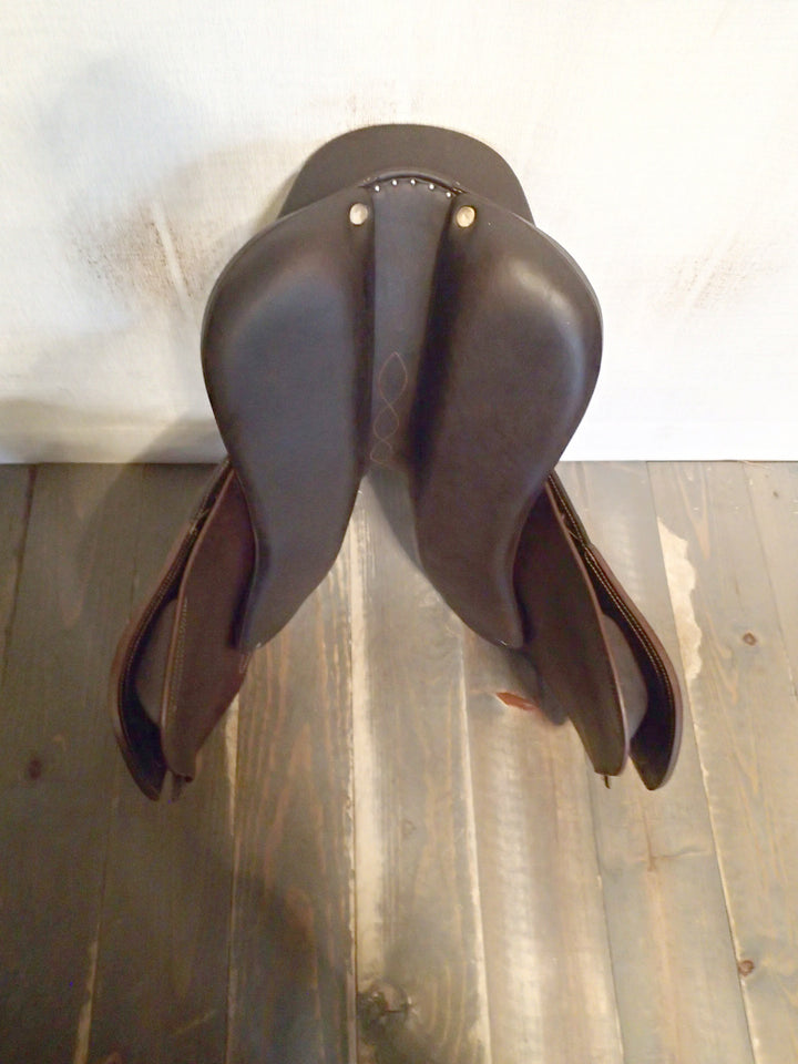 17.5" Antares Evolution Saddle - Full Buffalo - 2020 - 2A Flaps - 4.5" dot to dot