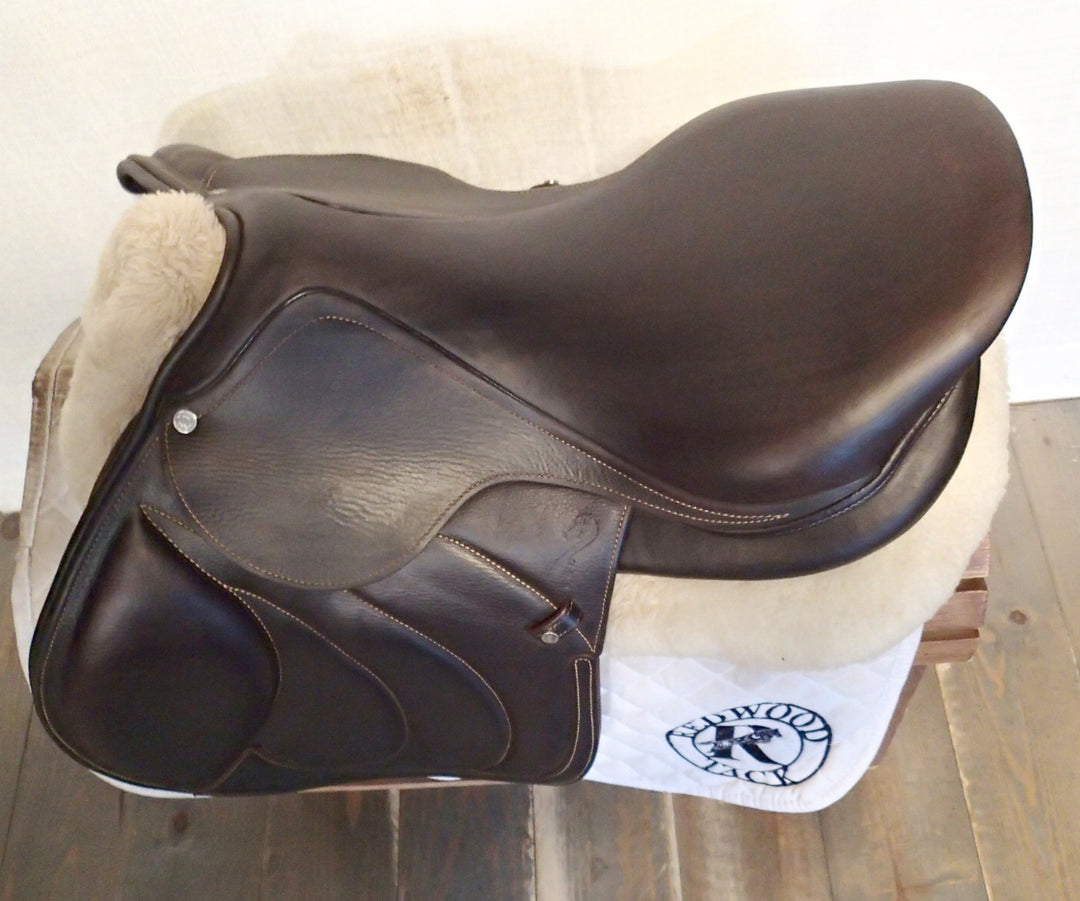 17.5" Antares Evolution Saddle - Full Buffalo - 2020 - 2A Flaps - 4.5" dot to dot