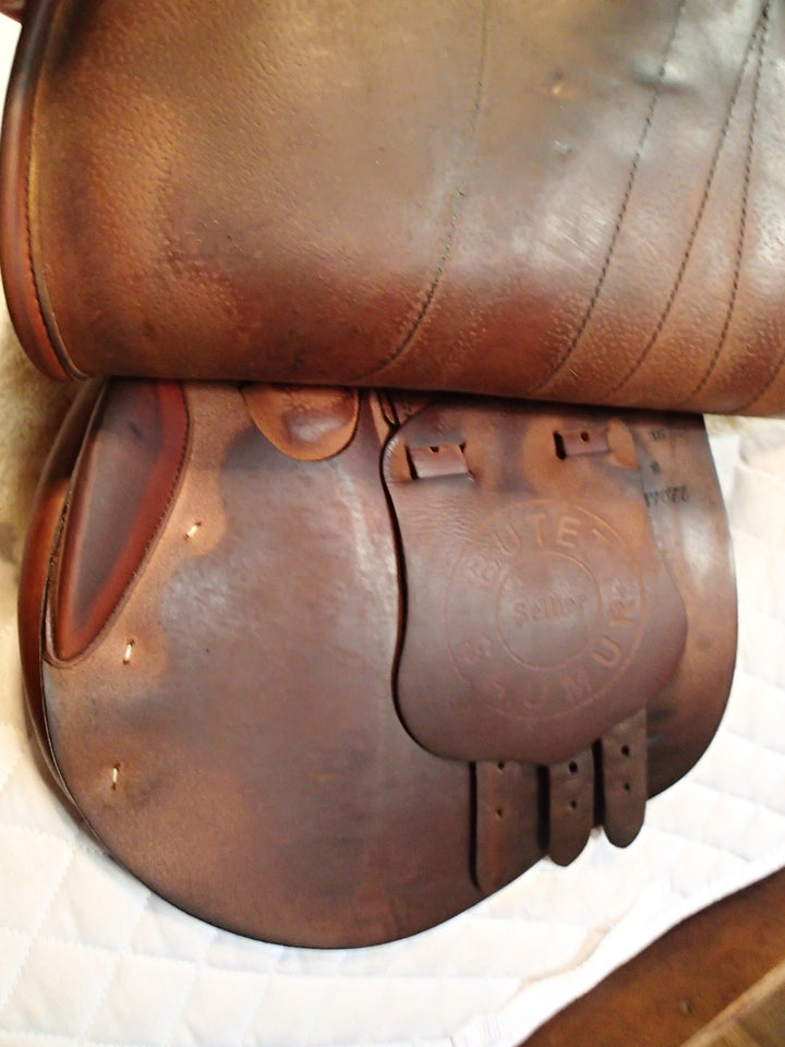 16" Butet Premium Saddle - Full Calfskin - 2020 - L Seat - 1.75 Flaps - Wool Flocked - 4.5" dot to dot (325)