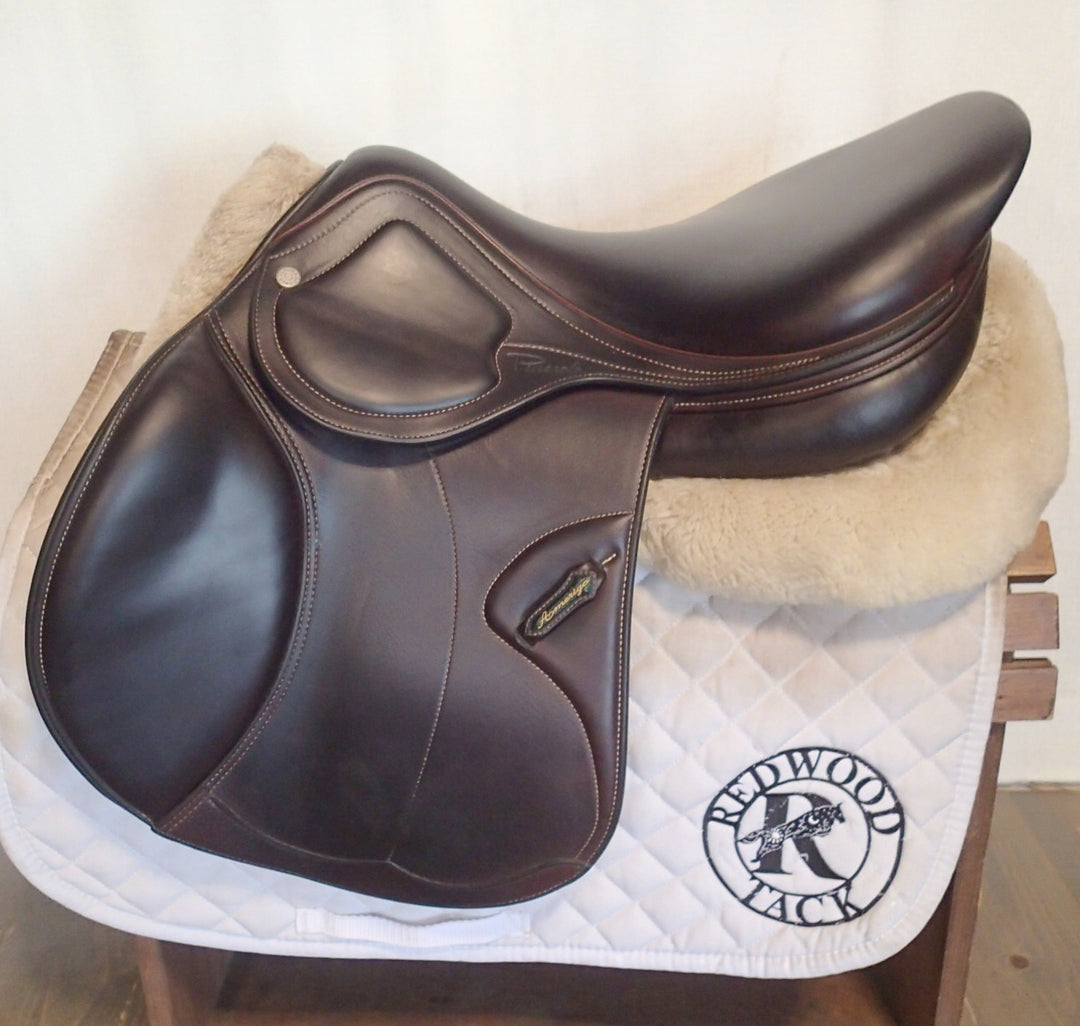 17.5" Amerigo Pinerolo DJ Salto Saddle - Full Buffalo - 2021 - Wool Flocked - 4.75" dot to dot (329)