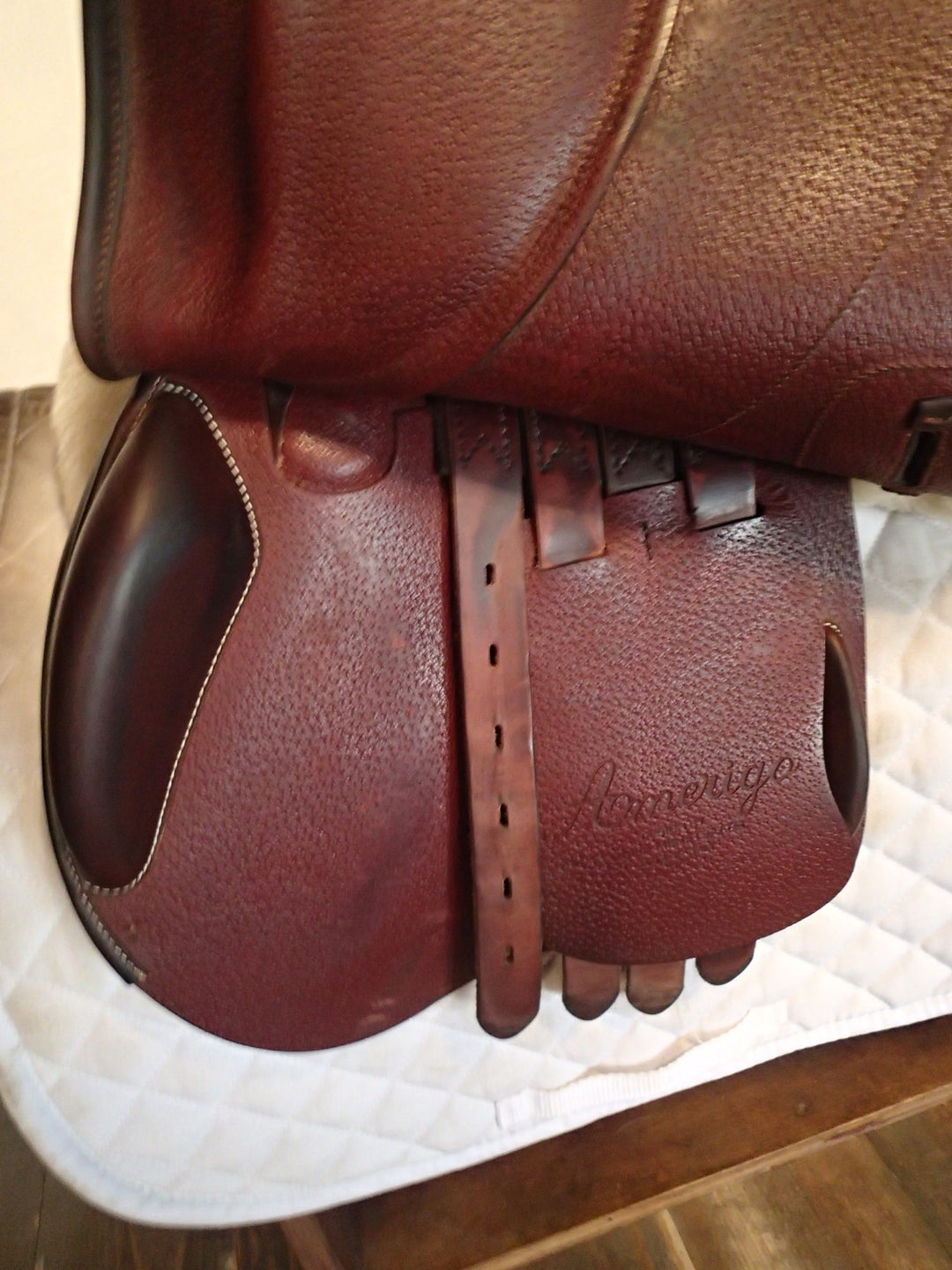 17.5" Amerigo Pinerolo DJ Salto Saddle - Full Buffalo - 2021 - Wool Flocked - 4.75" dot to dot (329)