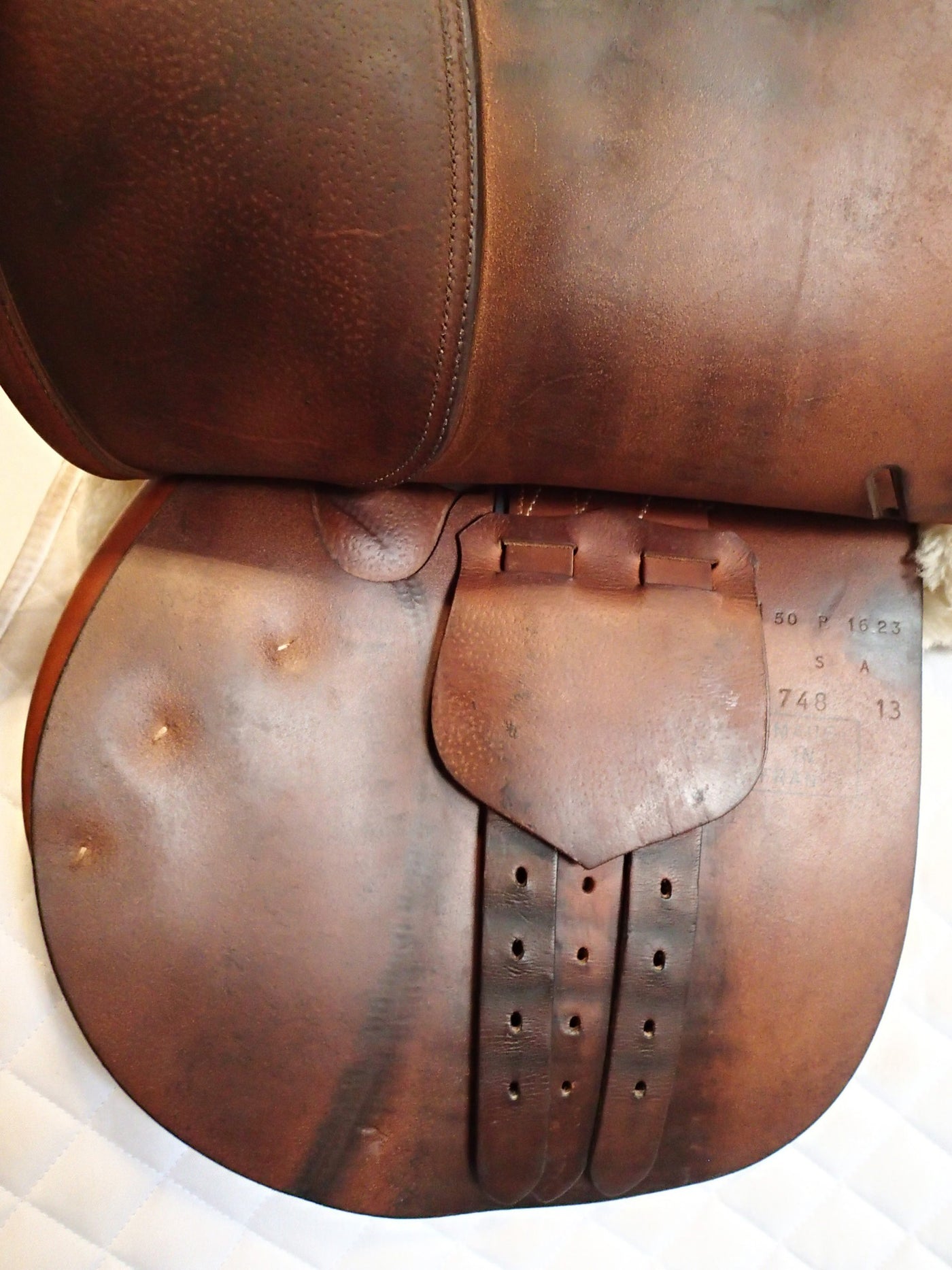 16" Butet Saddle - 2013 - P Seat - 1.5 Flaps - 4.5" dot to dot