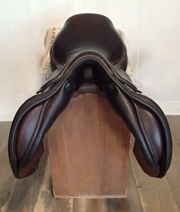 17.5" Amerigo Pinerolo DJ Salto Saddle - Full Buffalo - 2021 - Wool Flocked - 4.75" dot to dot (329)