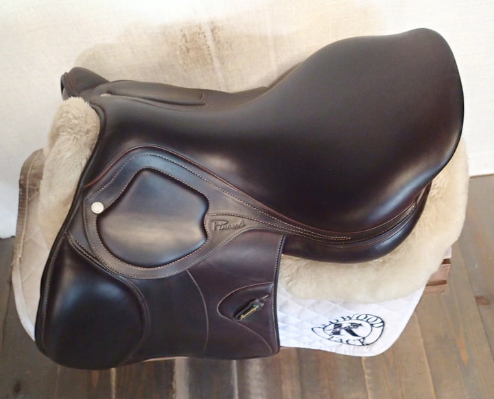 17.5" Amerigo Pinerolo DJ Salto Saddle - Full Buffalo - 2021 - Wool Flocked - 4.75" dot to dot (329)