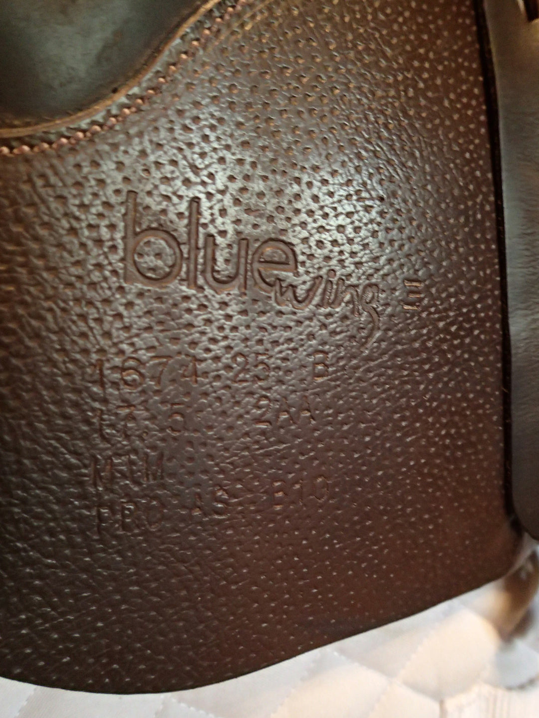 17.5" Voltaire Blue Infinite Saddle - Full Buffalo - 2025 - 2AA Flaps - 4.75" dot to dot - Pro Panels (331)