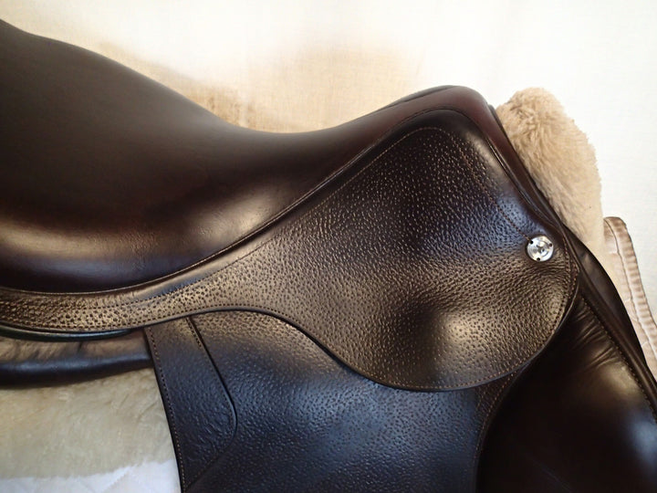 18" CWD Saddle - 2020 - 3L Flaps - SE03