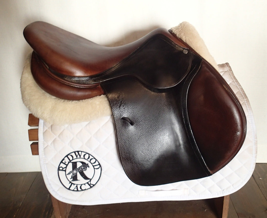 17.5" Antares Evolution Saddle - 2015 - 2A Flaps - 5" dot to dot