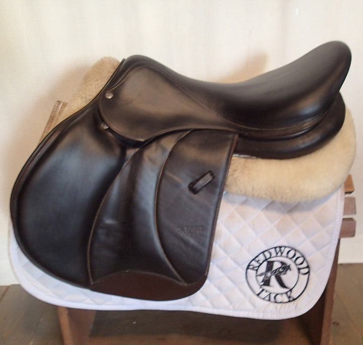 18" Voltaire Stuttgart Saddle - Full Buffalo - 2016 - 3AA Flaps - 4.75" dot to dot - Pro Panels