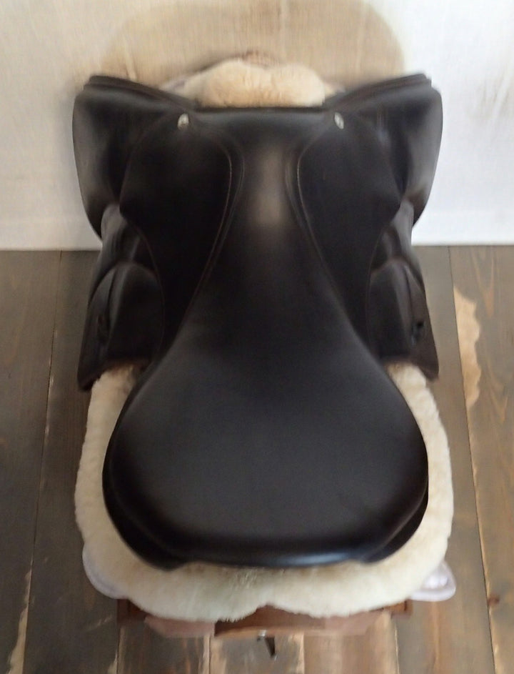 18" Voltaire Stuttgart Saddle - Full Buffalo - 2016 - 3AA Flaps - 4.75" dot to dot - Pro Panels