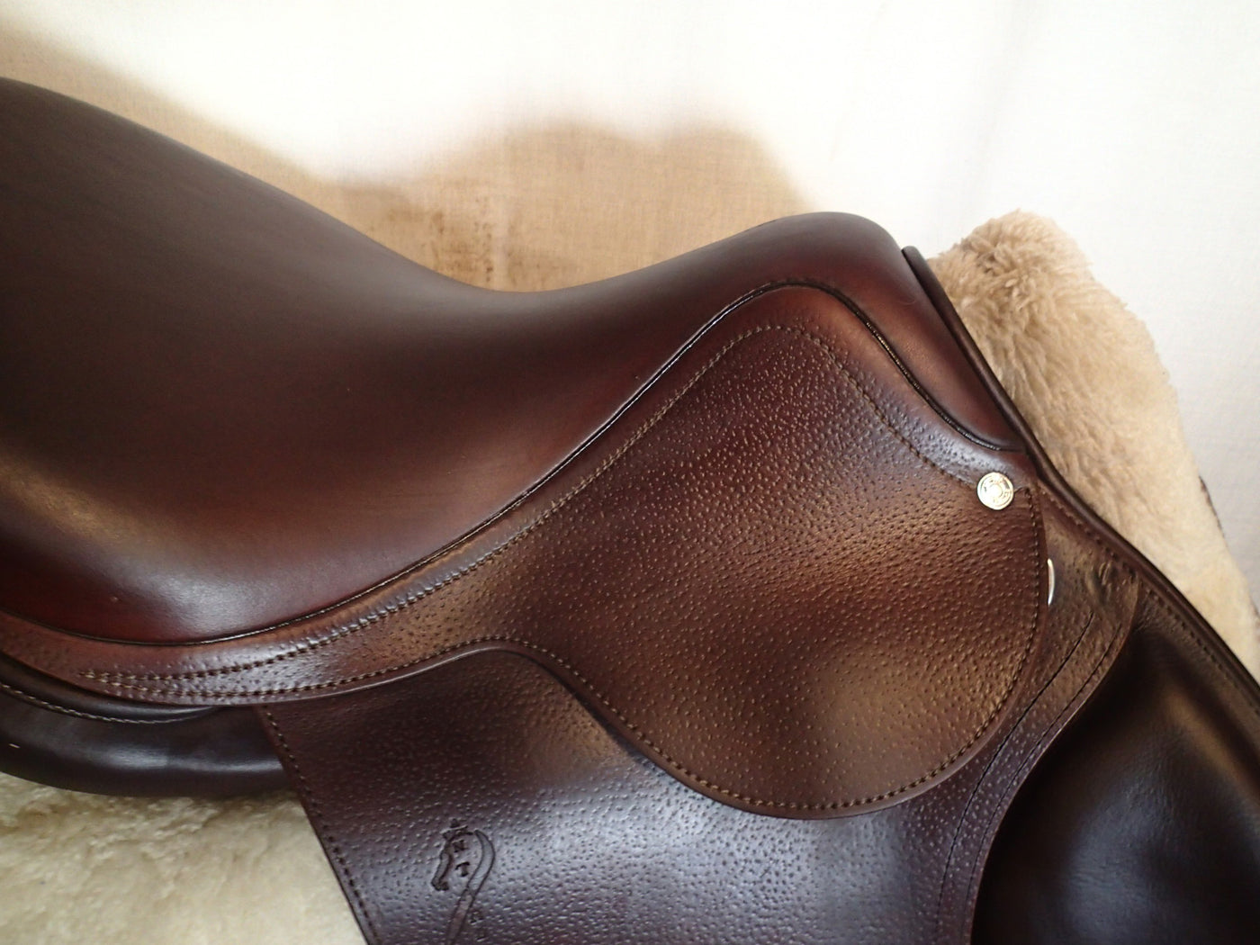 17.5" Voltaire Palm Beach Saddle - Full Buffalo - 2023 - 2A Flaps - 4.75" dot to dot - Pro Panels