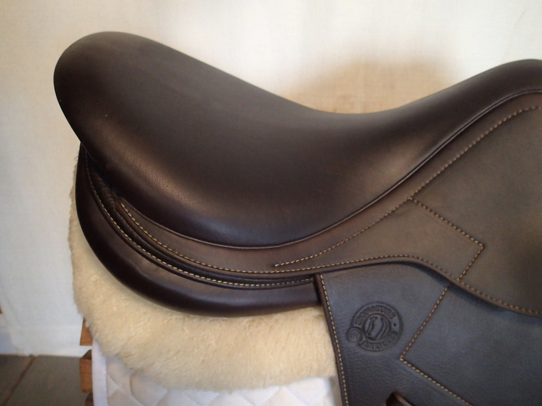 18" Antares Signature Saddle - Full Calfskin - 2023 - 3N Flaps - 4.5" dot to dot