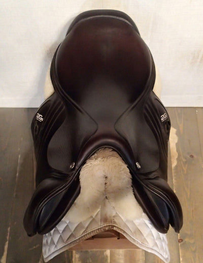17" Devoucoux Biarritz S Saddle - Full Buffalo - 2022 - 2AA Flaps - 4.75" dot to dot