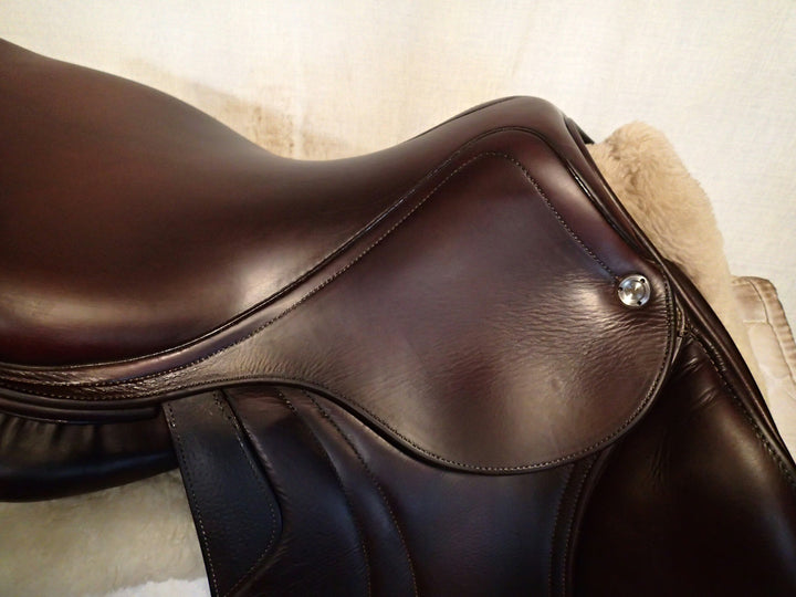 17" CWD Saddle - Full Buffalo - 2018 - 2L Flaps - SE01 - Pro Panels