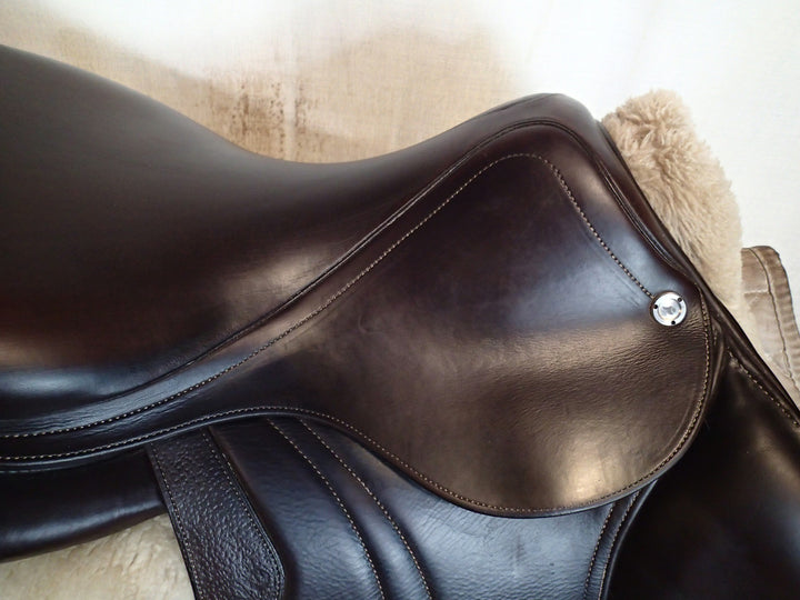 17.5" CWD Saddle - Full Buffalo - 2020 - 3L Flaps - Pro Panels (353)