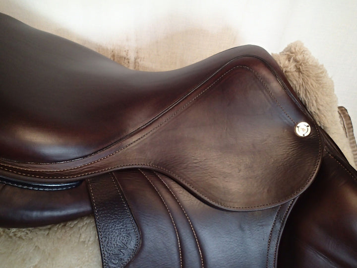 17" CWD Saddle - Full Buffalo - 2022 - 2L Flaps - SE01 - Pro Panels (358)